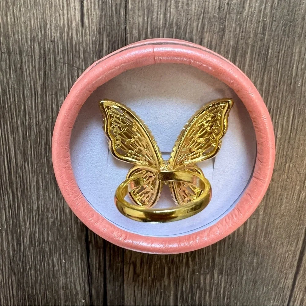 NWT Gold Butterfly Ring Rhinestone Fashion Jewelry Adjustable Back Solid Bling